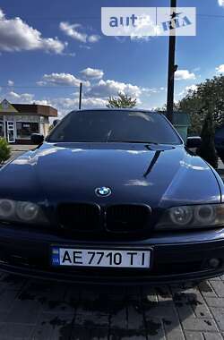 Седан BMW 5 Series 2000 в Лозовій