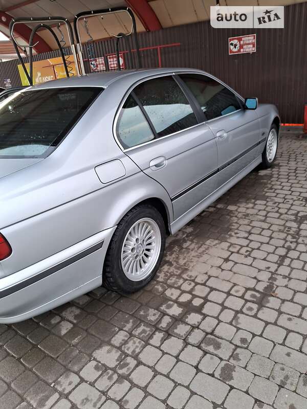 Седан BMW 5 Series 1996 в Надвірній