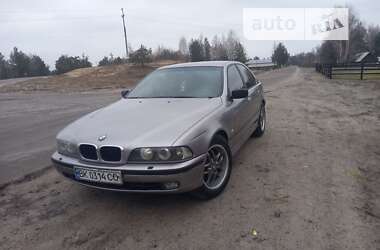 Седан BMW 5 Series 1999 в Рокитному