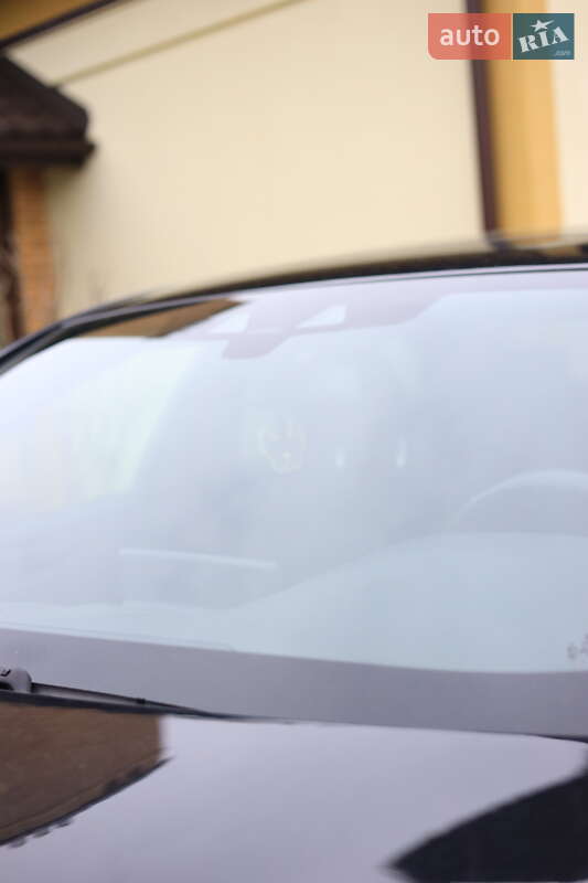 Седан BMW 5 Series 2018 в Львові