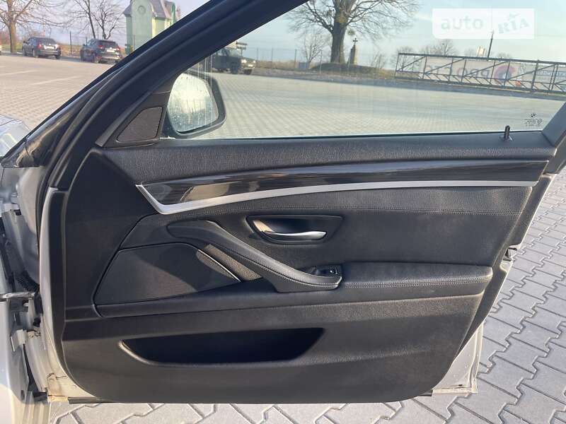 Седан BMW 5 Series 2013 в Львове