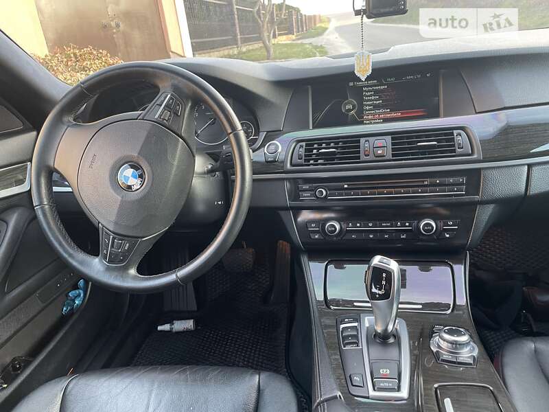Седан BMW 5 Series 2013 в Львове