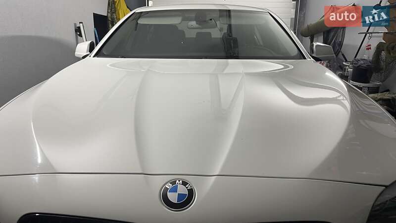Седан BMW 5 Series 2012 в Львові