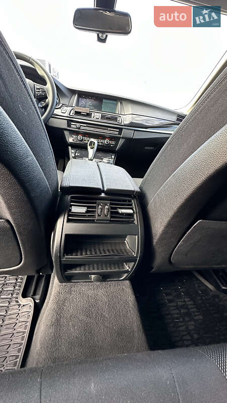 Універсал BMW 5 Series 2014 в Києві фото 19 Універсал BMW 5 Series 2014 в Києві