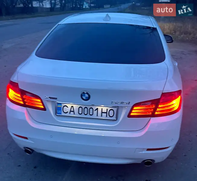 Седан BMW 5 Series 2013 в 