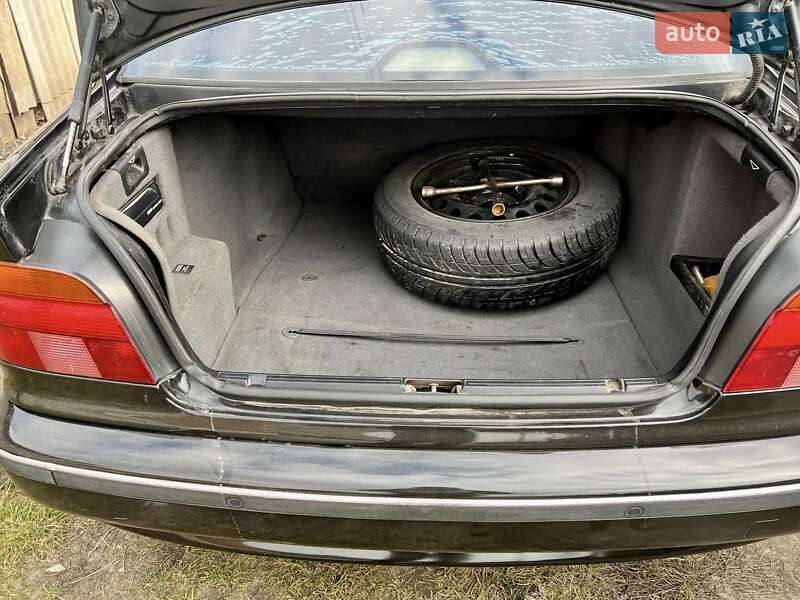 Седан BMW 5 Series 2000 в Тетиеве