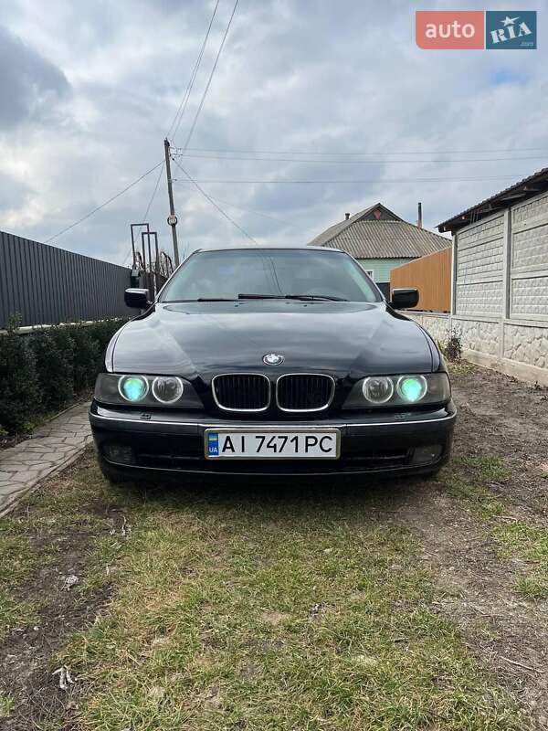 Седан BMW 5 Series 2000 в Тетиеве