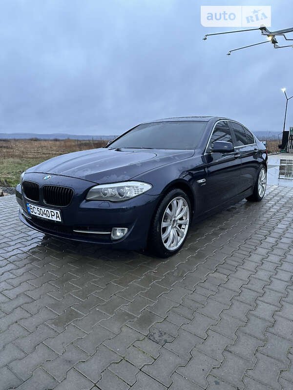 Седан BMW 5 Series 2011 в Львові