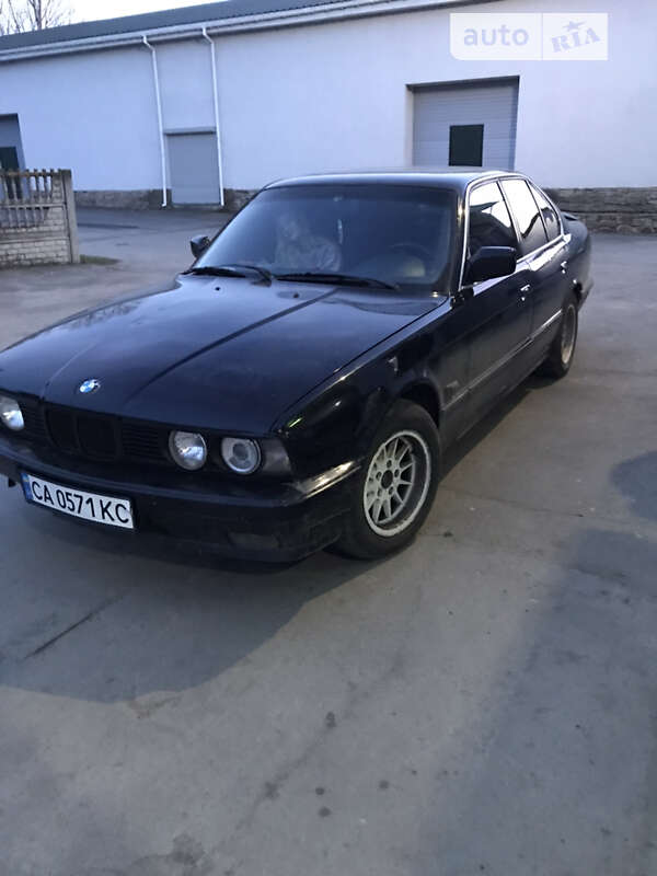 Седан BMW 5 Series 1991 в Тальном