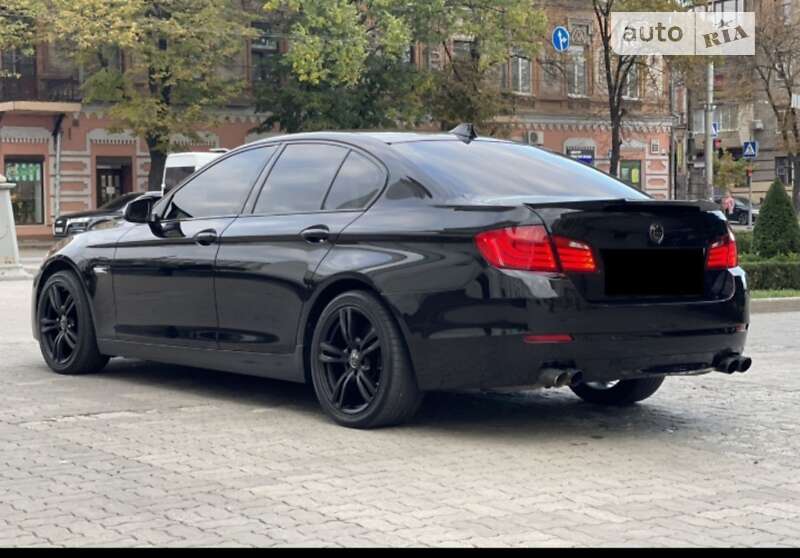 Седан BMW 5 Series 2013 в Запоріжжі