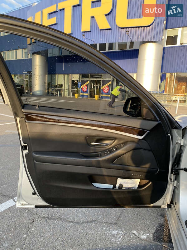 Седан BMW 5 Series 2012 в Киеве фото 17 Седан BMW 5 Series 2012 в Киеве