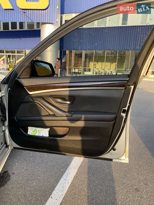 Седан BMW 5 Series 2012 в Киеве фото 24 Седан BMW 5 Series 2012 в Киеве