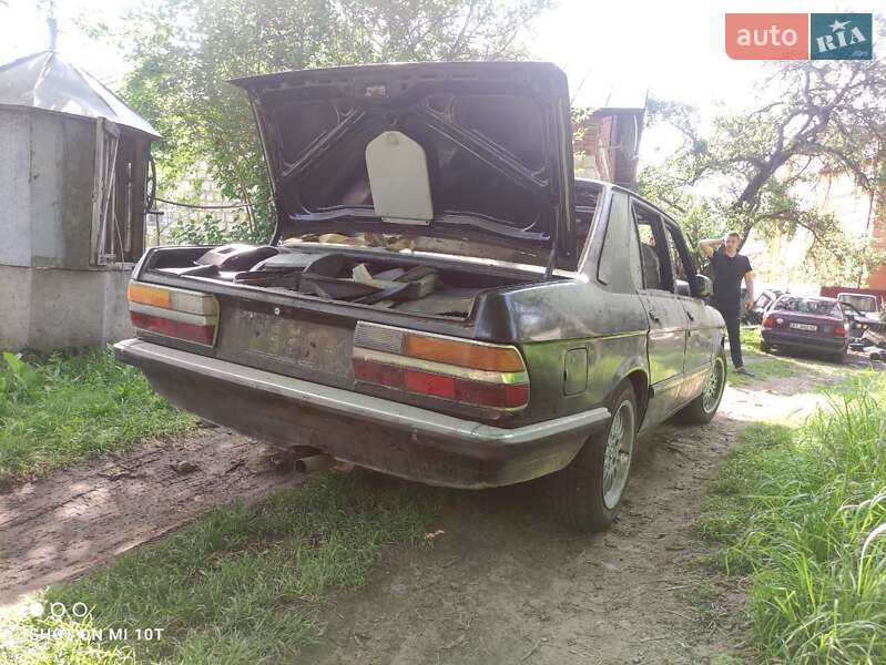 Седан BMW 5 Series 1987 в Богородчанах