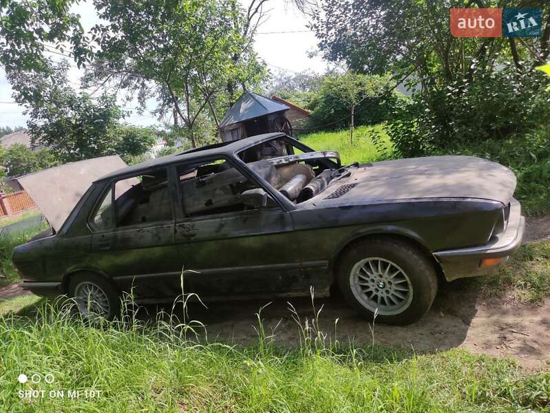 Седан BMW 5 Series 1987 в Богородчанах