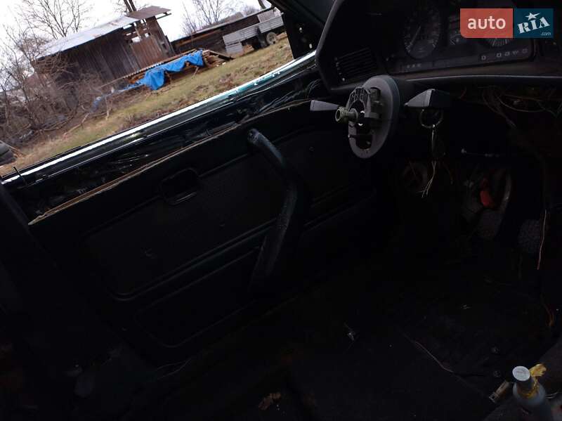 Седан BMW 5 Series 1987 в Богородчанах