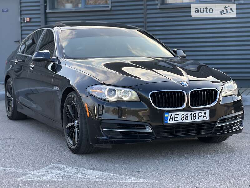 Седан BMW 5 Series 2014 в Дніпрі