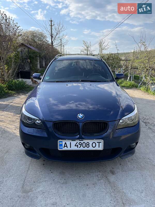 Универсал BMW 5 Series 2005 в Окнах