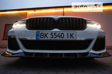 Седан BMW 5 Series 2017 в Дубні