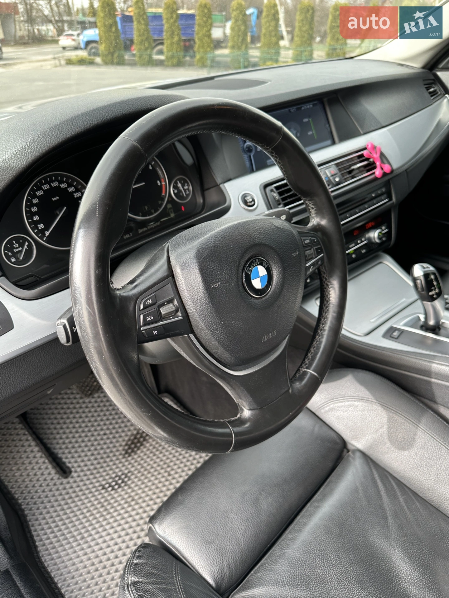 2010 BMW 5er - мініатюра 26