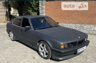 Седан BMW 5 Series 1988 в Днепре