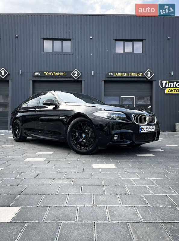 Седан BMW 5 Series 2014 в Львове