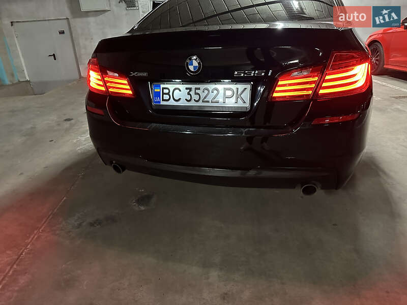 Седан BMW 5 Series 2014 в Львове