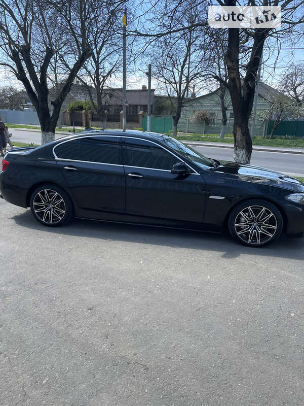 Седан BMW 5 Series 2016 в Измаиле