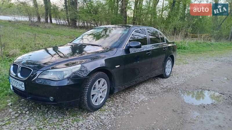 Седан BMW 5 Series 2004 в Ужгороде