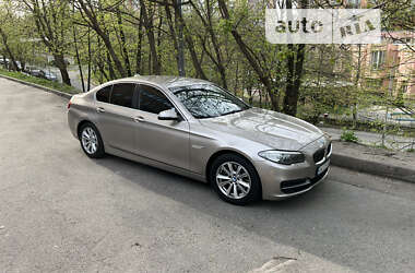 Седан BMW 5 Series 2016 в Киеве