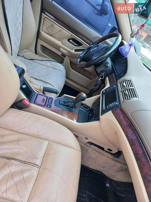 Седан BMW 5 Series 2002 в Рокитном