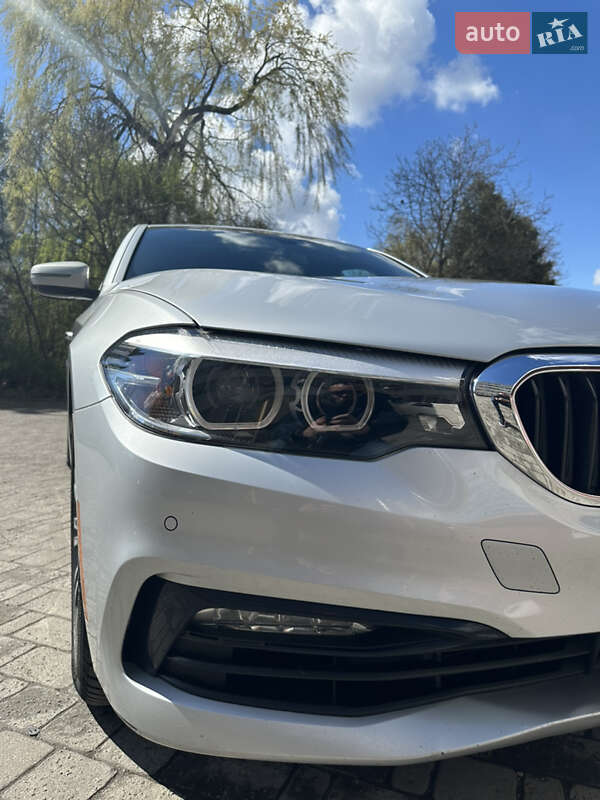Седан BMW 5 Series 2017 в Луцке
