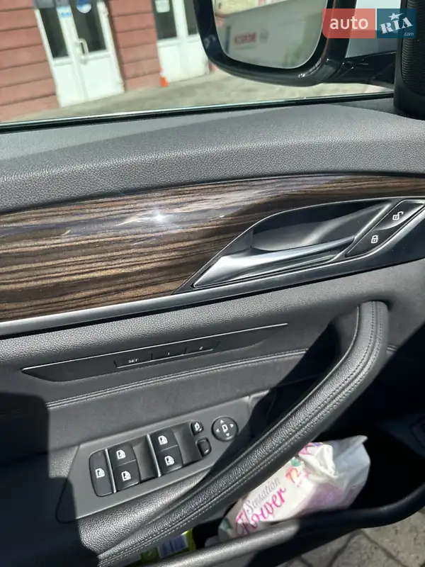 BMW 5 Series 2017 VIN WBAJA7C57JWA73379 фото оголошення 24 з 101