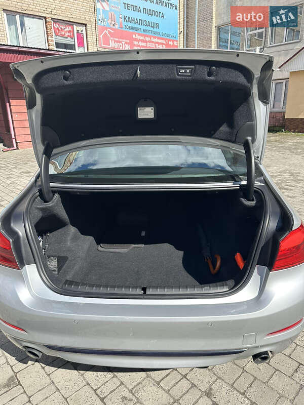 Седан BMW 5 Series 2017 в Луцке