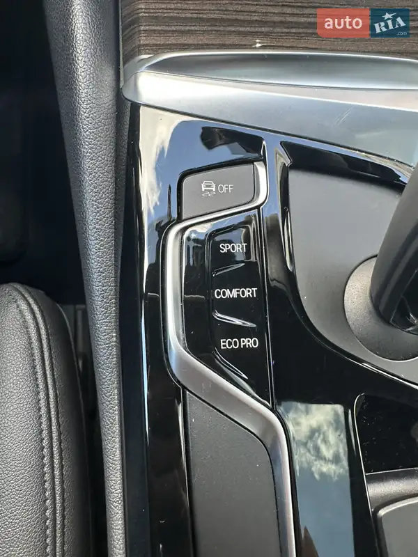 BMW 5 Series 2017 VIN WBAJA7C57JWA73379 фото оголошення 50 з 101