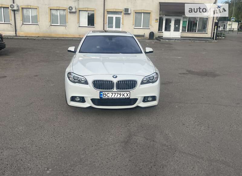 Седан BMW 5 Series 2015 в Львові