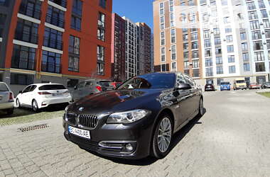 Седан BMW 5 Series 2015 в Львові