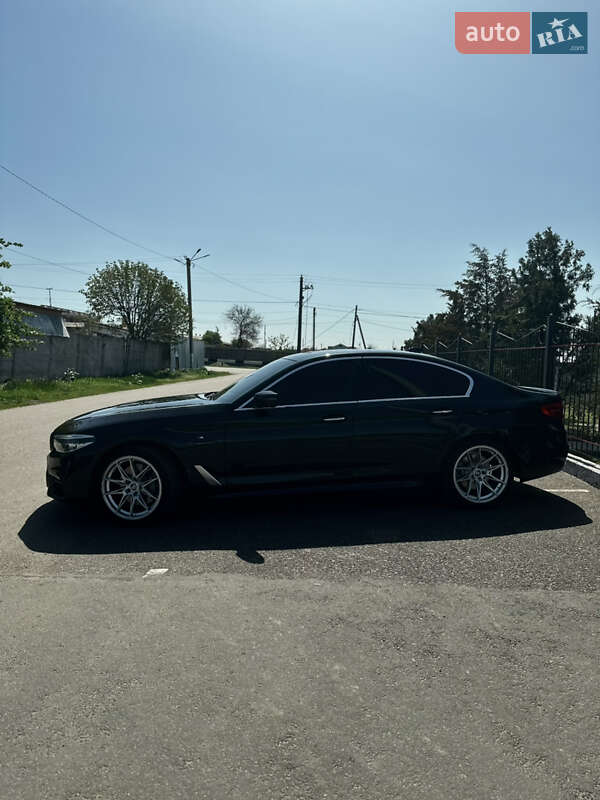Седан BMW 5 Series 2018 в Измаиле