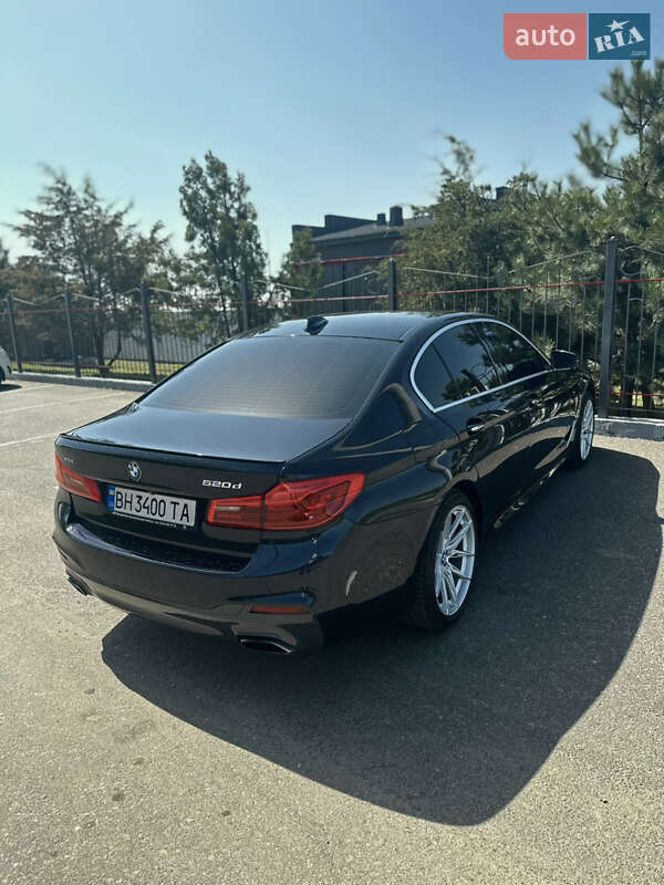 Седан BMW 5 Series 2018 в Измаиле