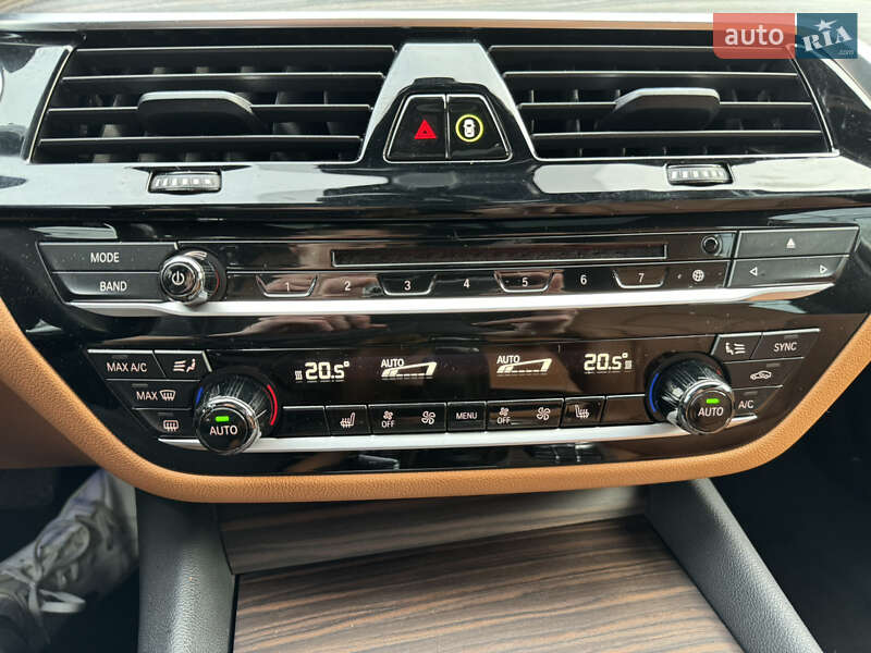 Седан BMW 5 Series 2017 в Ужгороде фото 30 Седан BMW 5 Series 2017 в Ужгороде