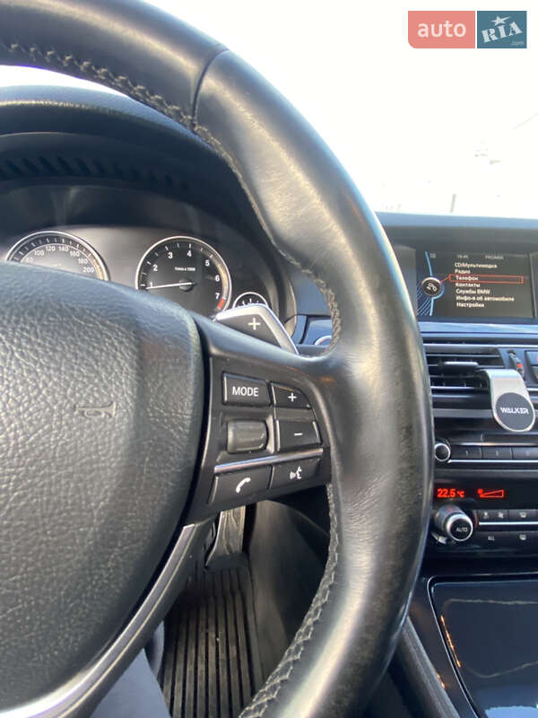 Седан BMW 5 Series 2012 в Мукачево