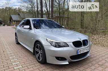 Седан BMW 5 Series 2004 в Хмільнику