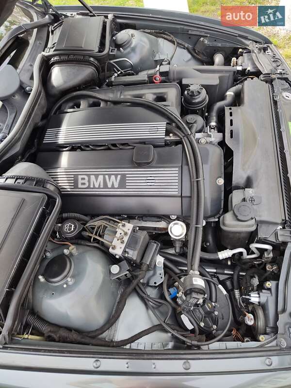 Седан BMW 5 Series 2003 в Черновцах