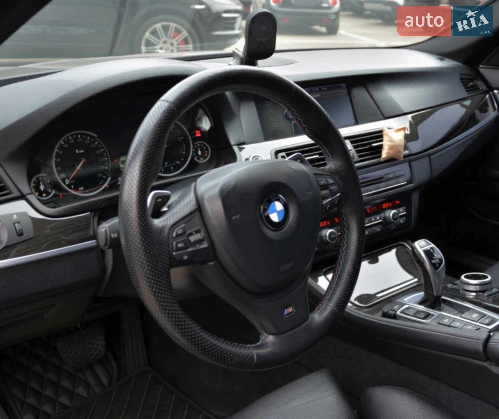 2012 BMW 5er - мініатюра 9