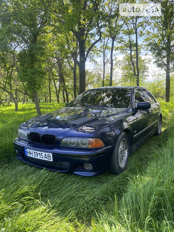 Седан BMW 5 Series 1998 в Измаиле