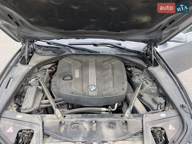 Седан BMW 5 Series 2011 в Тернополі