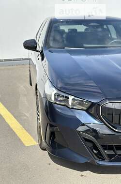 Седан BMW 5 Series 2023 в Полтаве