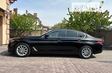 Седан BMW 5 Series 2017 в Черновцах