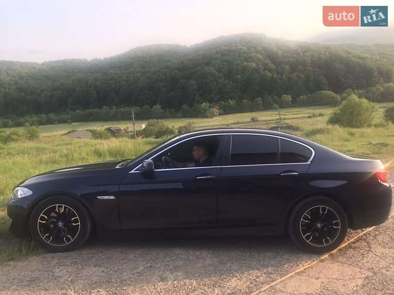Седан BMW 5 Series 2013 в Ворзелі