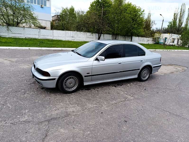 Седан BMW 5 Series 1996 в Сумах