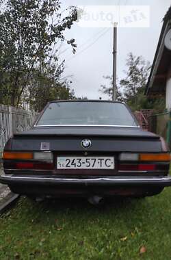 Седан BMW 5 Series 1987 в Стрию